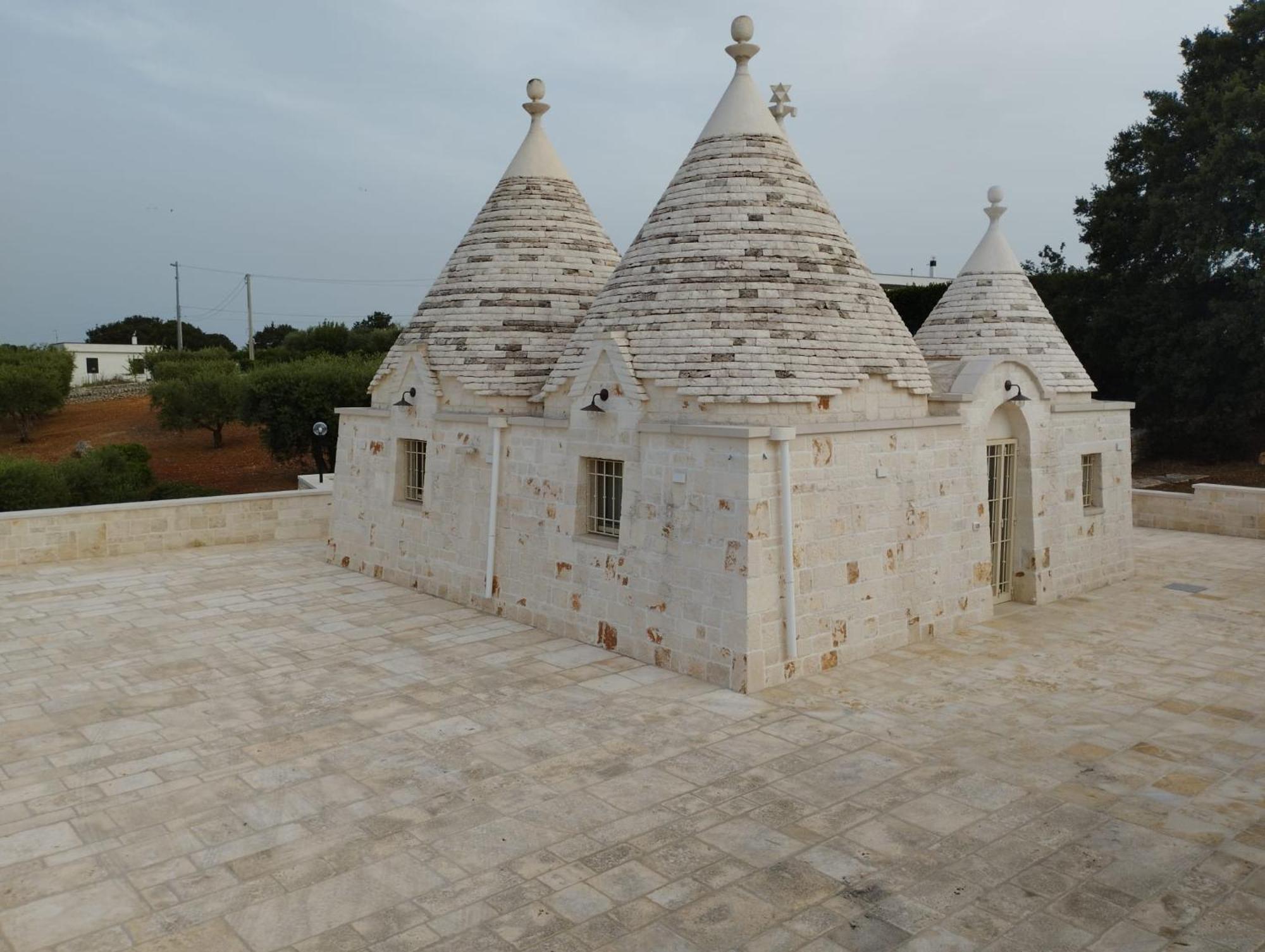 Trulli La Quercia Del Nonno Villa Locorotondo Exterior photo
