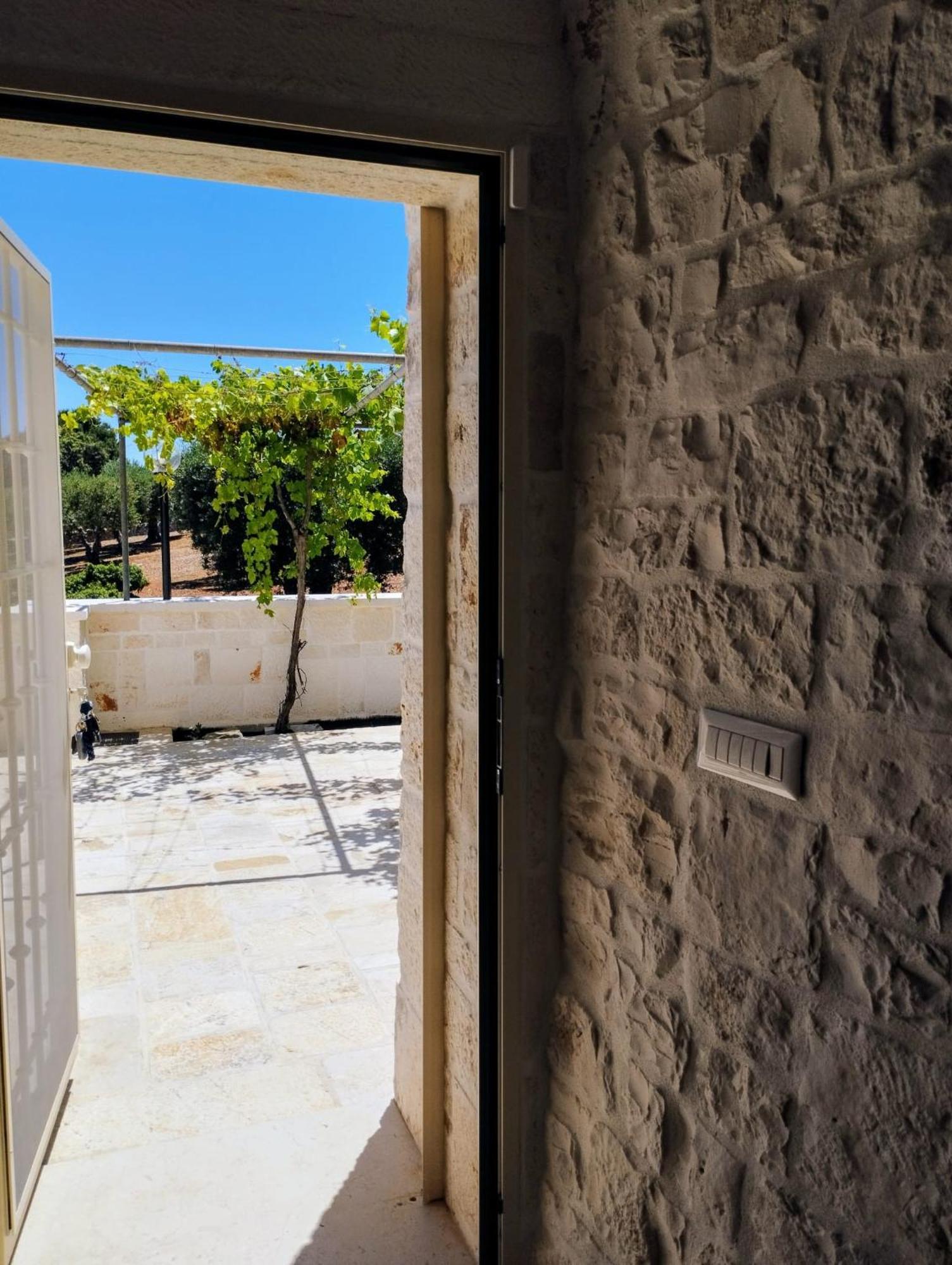 Trulli La Quercia Del Nonno Villa Locorotondo Exterior photo